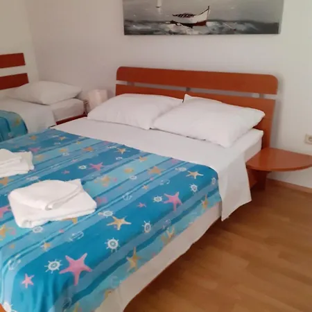 Apartamento With Parking Space Privlaka, Zadar - 24002